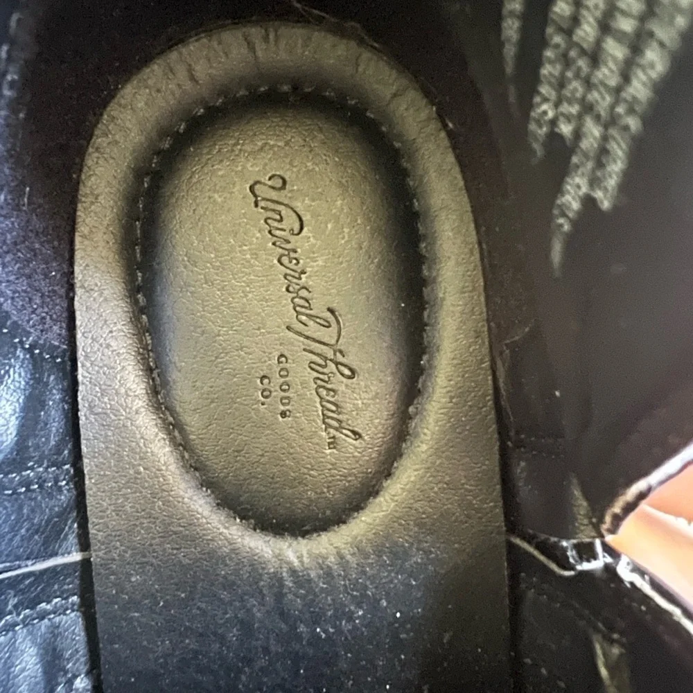 Universal Thread Black Ankle Boots - Picture 7 of 7